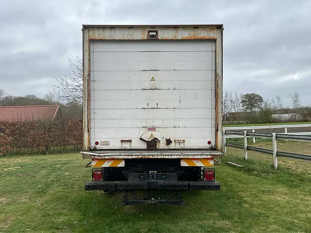 1992 ford f700 vrachtwagen - afbeelding 34 van  46