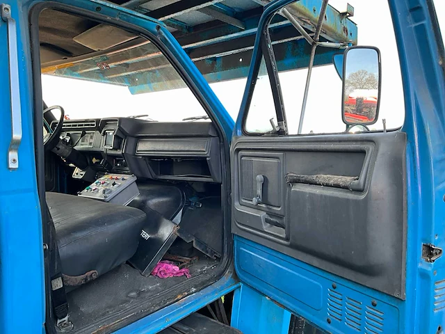 1992 ford f700 vrachtwagen - afbeelding 19 van  37