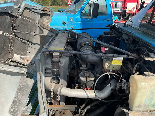 1992 ford f700 vrachtwagen - afbeelding 21 van  37