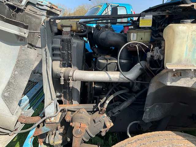1992 ford f700 vrachtwagen - afbeelding 22 van  37