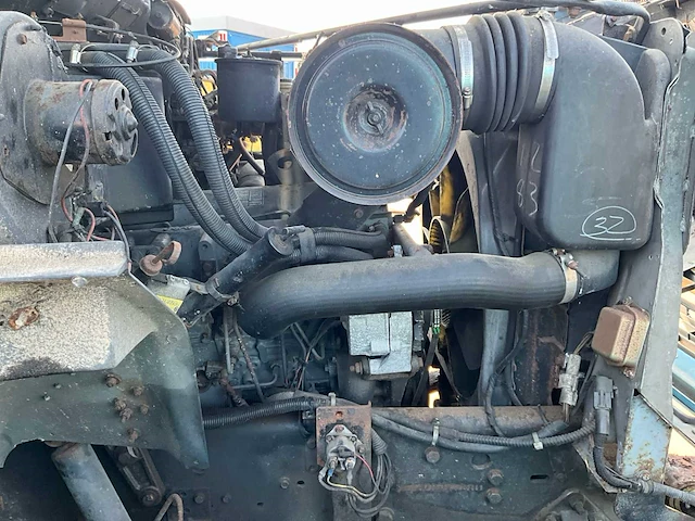 1992 ford f700 vrachtwagen - afbeelding 25 van  37