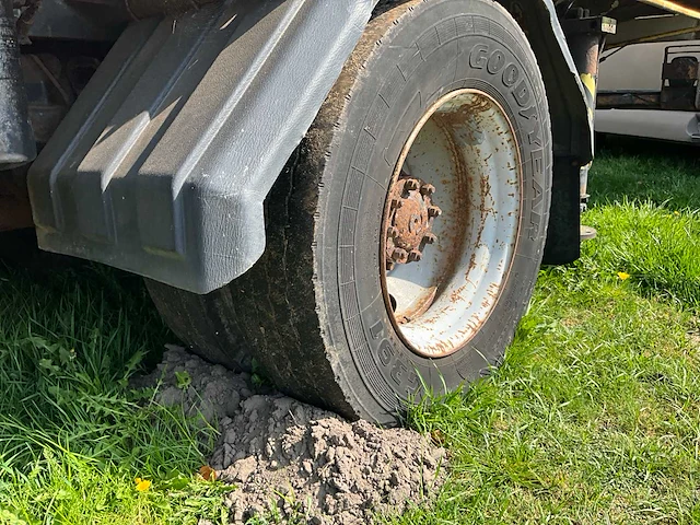 1992 ford f700 vrachtwagen - afbeelding 27 van  37