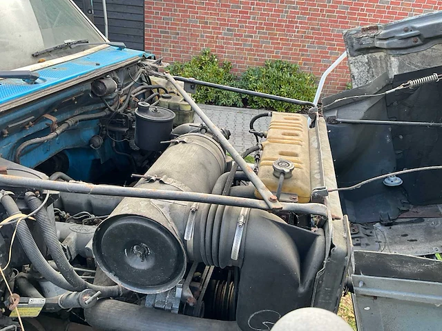1992 ford f700 vrachtwagen - afbeelding 19 van  32