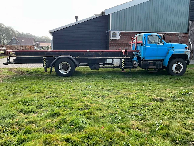 1992 ford f700 vrachtwagen - afbeelding 28 van  32
