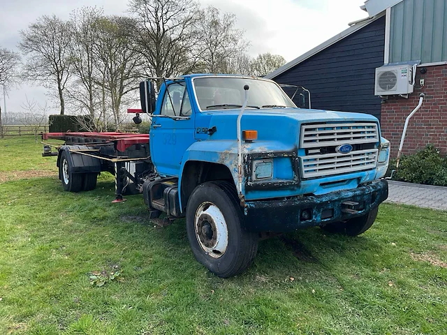 1992 ford f700 vrachtwagen - afbeelding 29 van  32