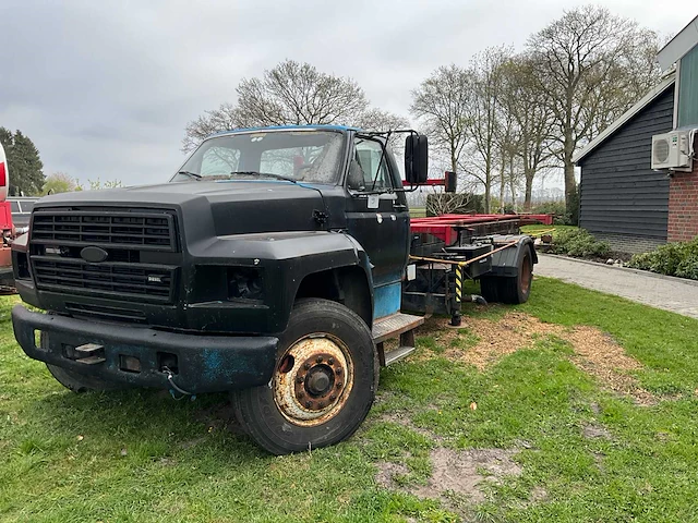 1992 ford f700 vrachtwagen - afbeelding 1 van  33
