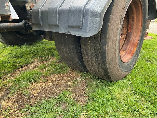 1992 ford f700 vrachtwagen - afbeelding 24 van  33