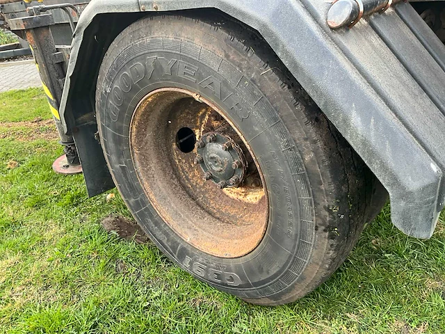 1992 ford f700 vrachtwagen - afbeelding 25 van  33