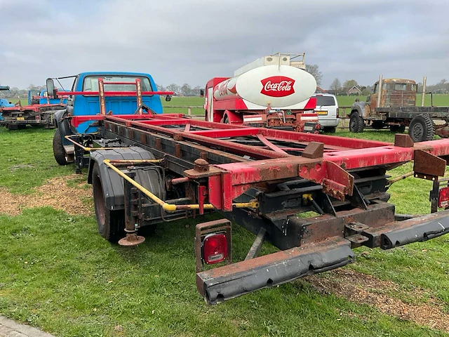 1992 ford f700 vrachtwagen - afbeelding 23 van  33