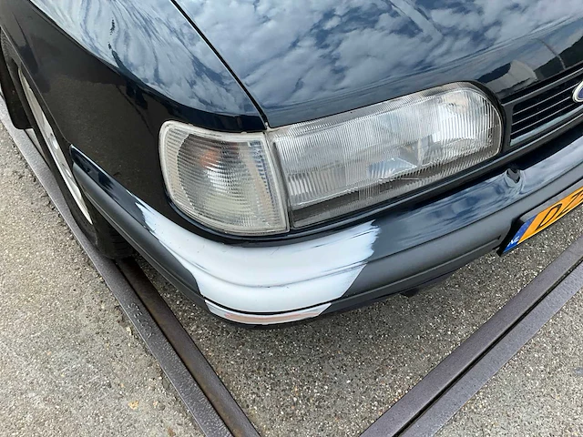 1992 ford sierra personenauto - afbeelding 7 van  17
