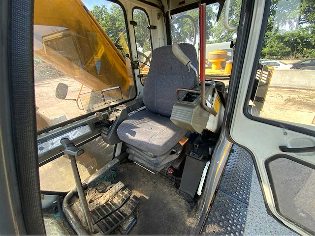 1992 jcb js300lc rups graafmachine - afbeelding 21 van  39