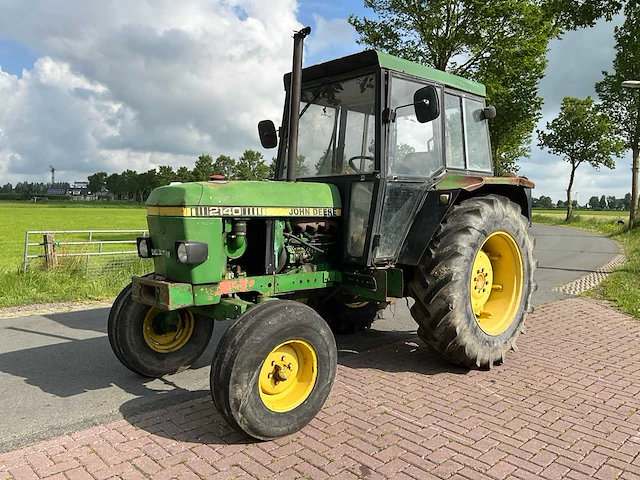 1992 john deere 2140 tweewielaangedreven landbouwtractor - afbeelding 12 van  26