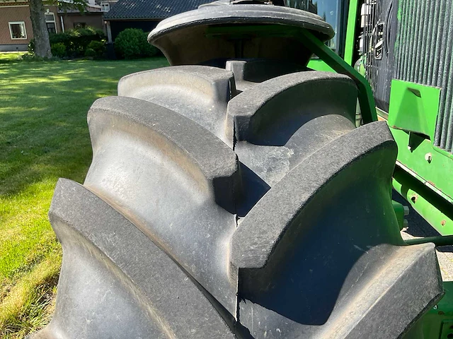 1992 john deere 4755 vierwielaangedreven landbouwtractor - afbeelding 3 van  32