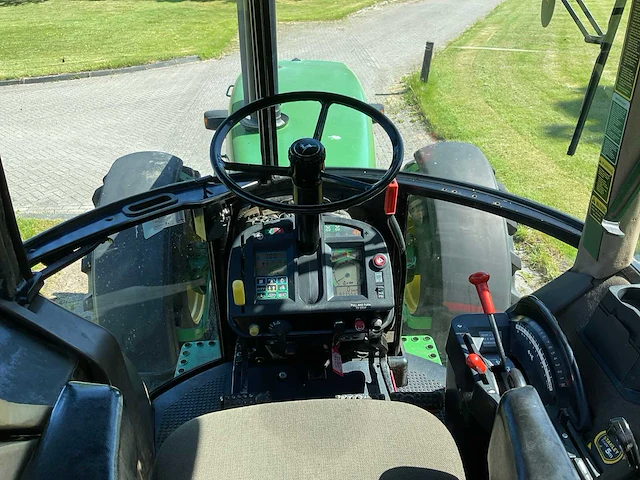 1992 john deere 4755 vierwielaangedreven landbouwtractor - afbeelding 13 van  32