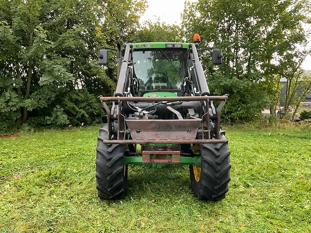 1992 john deere 6200 vierwielaangedreven landbouwtractor met voorlader - afbeelding 23 van  35