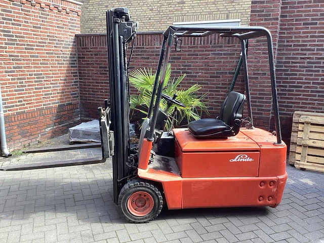 1992 linde e 16 vorkheftruck - afbeelding 1 van  7