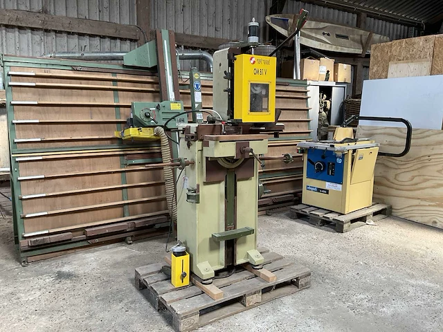 1992 masterwood omb1v gaten steekmachine - afbeelding 1 van  12