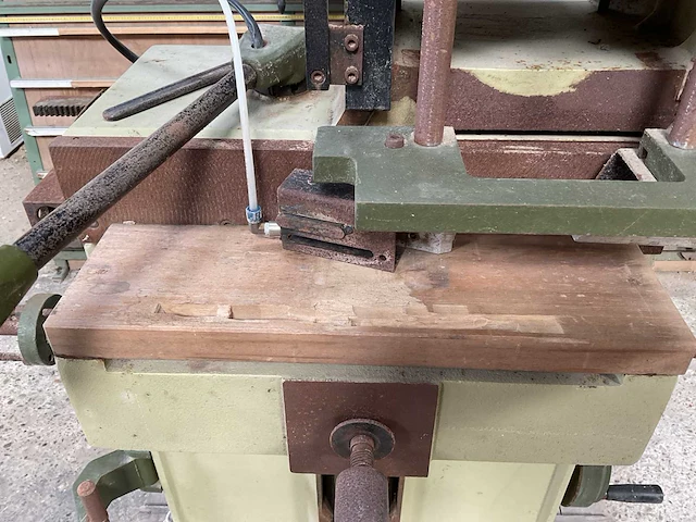 1992 masterwood omb1v gaten steekmachine - afbeelding 9 van  12