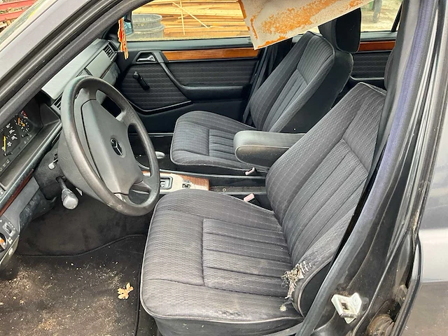 1992 mercedes-benz 230 (w124) sr personenauto - afbeelding 2 van  17