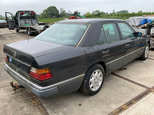 1992 mercedes-benz 230 (w124) sr personenauto - afbeelding 13 van  17