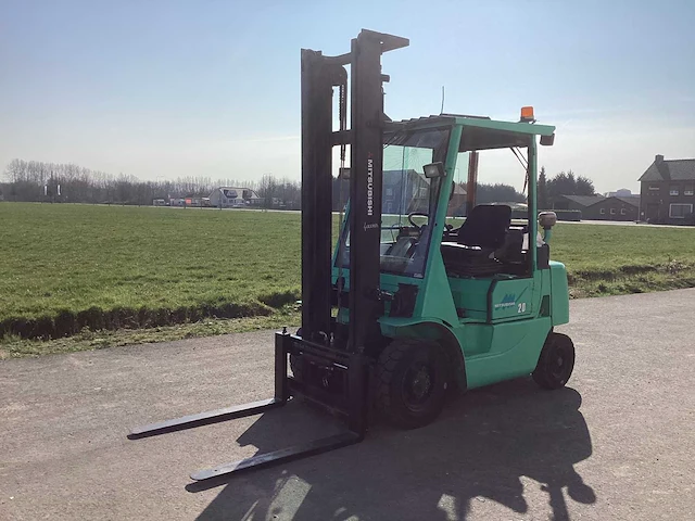 1992 mitsubishi fd20 vorkheftruck - afbeelding 1 van  15