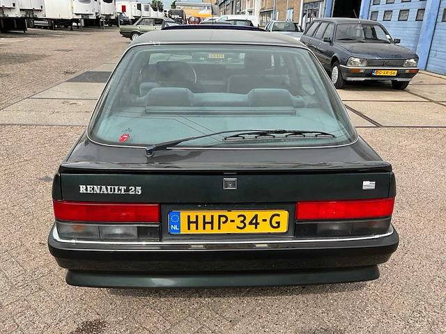 1992 renault 25 gts personenauto - afbeelding 13 van  17