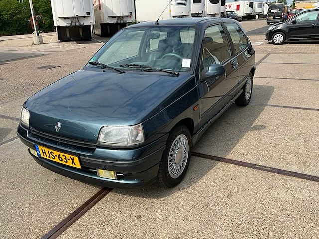1992 renault clio baccara personenauto - afbeelding 1 van  16