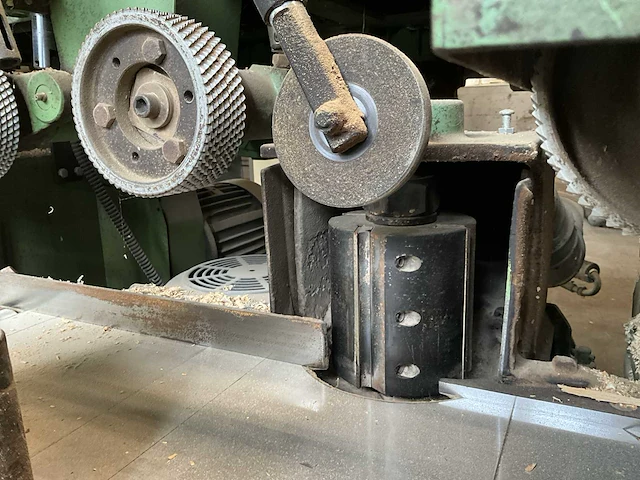 1992 shun kuang kp4-220 vierzijdige profileer- en schaafmachine - afbeelding 2 van  30