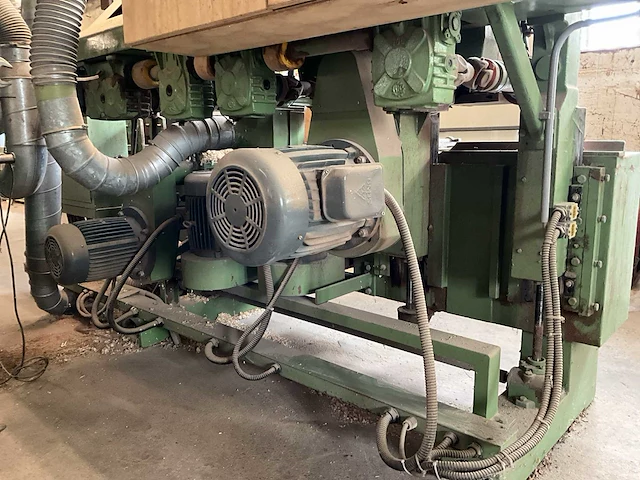 1992 shun kuang kp4-220 vierzijdige profileer- en schaafmachine - afbeelding 10 van  30