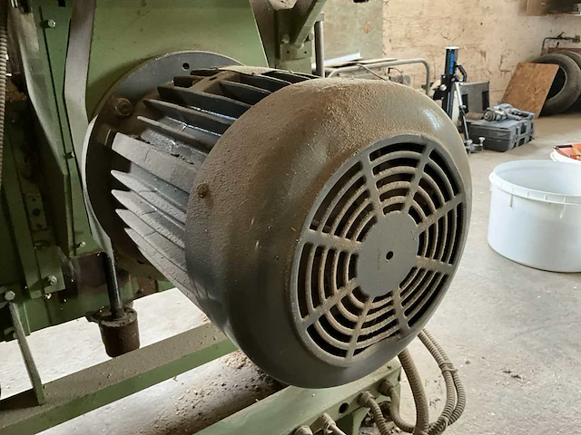 1992 shun kuang kp4-220 vierzijdige profileer- en schaafmachine - afbeelding 11 van  30