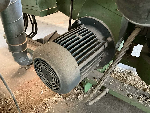 1992 shun kuang kp4-220 vierzijdige profileer- en schaafmachine - afbeelding 14 van  30