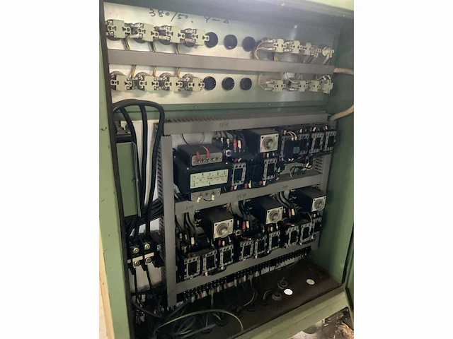 1992 shun kuang kp4-220 vierzijdige profileer- en schaafmachine - afbeelding 18 van  30