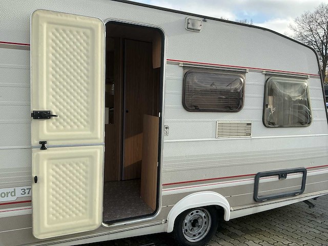 1992 sterckemanfjord 370e caravan - afbeelding 27 van  33