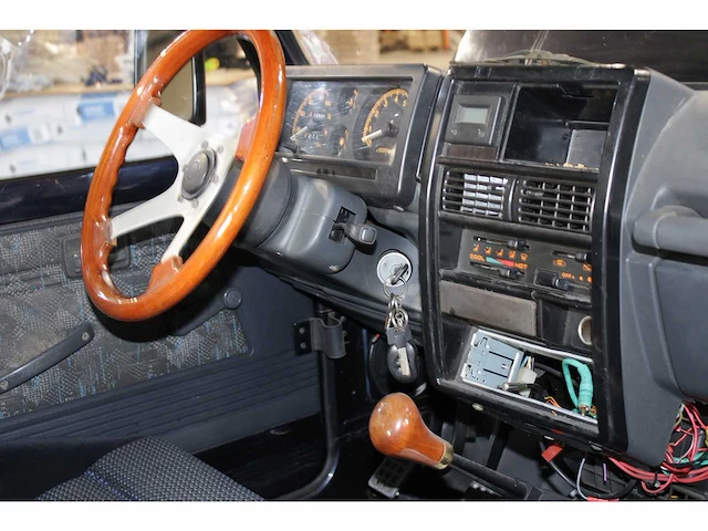 1992 suzuki samurai bleu-lagoon - afbeelding 18 van  87