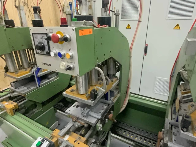 1992 urban aks 5210/4f kunststof lasmachine - afbeelding 15 van  26