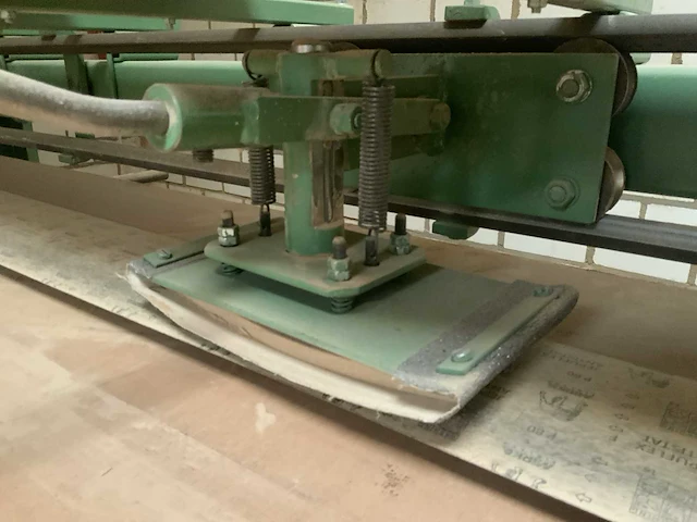 1992 vangroeneweghe b-2500 bandschuurmachine - afbeelding 11 van  11