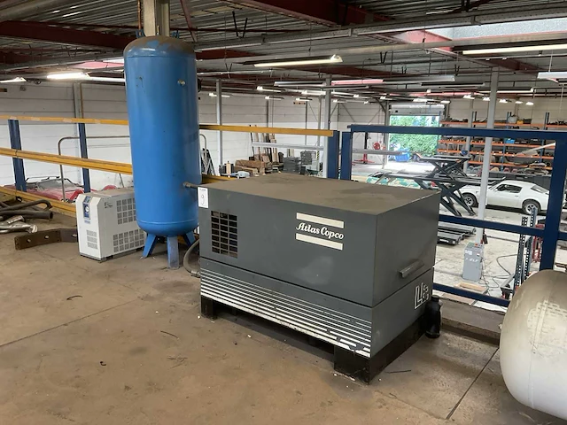 1993 atlas copco le8 uv zuigercompressor - afbeelding 1 van  11