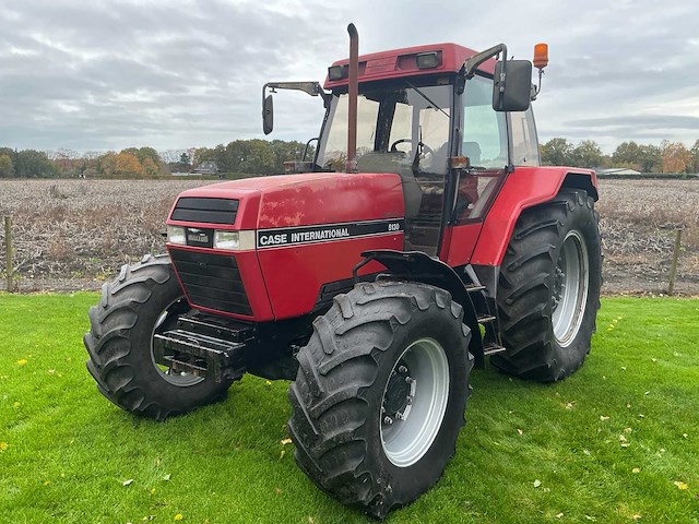 1993 case international 5130a vierwielaangedreven landbouwtractor - afbeelding 1 van  26