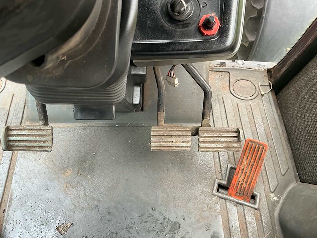 1993 case international 5130a vierwielaangedreven landbouwtractor - afbeelding 13 van  26