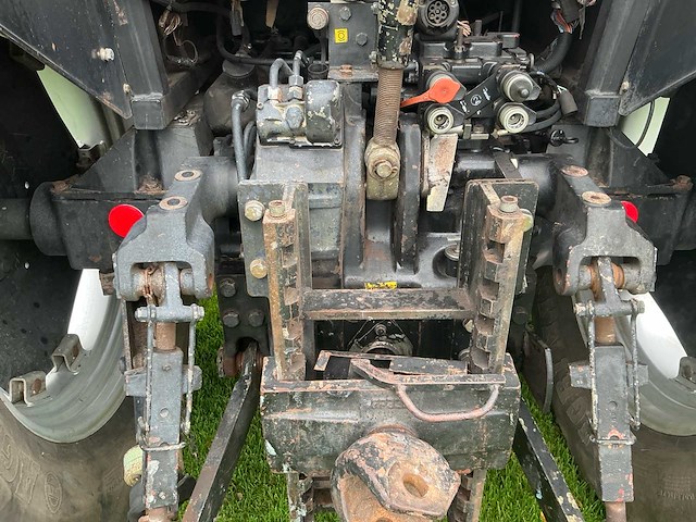 1993 case international 5130a vierwielaangedreven landbouwtractor - afbeelding 18 van  26