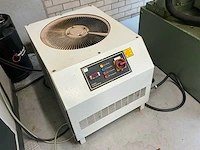 1993 charmills robofill 310 draadvonk- en erodeermachine - afbeelding 16 van  26