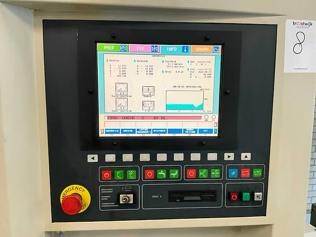 1993 charmills robofill 310 draadvonk- en erodeermachine - afbeelding 23 van  26