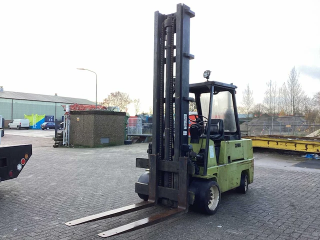 1993 clark c500120 d vorkheftruck - afbeelding 1 van  11