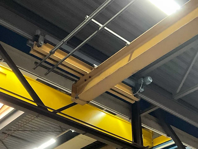 1993 demag enkelligger onderhang halkraan 3,2t - afbeelding 2 van  19