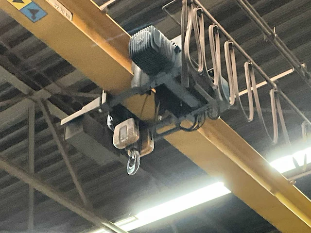 1993 demag enkelligger onderhang halkraan 3,2t - afbeelding 5 van  19