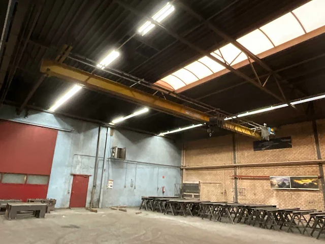 1993 demag enkelligger onderhang halkraan 3,2t - afbeelding 12 van  19