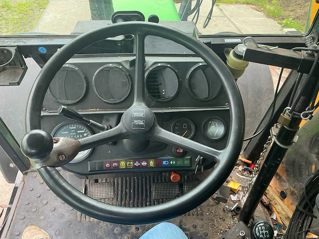 1993 deutz-fahr dx4.31 se vierwielaangedreven landbouwtractor - afbeelding 35 van  48