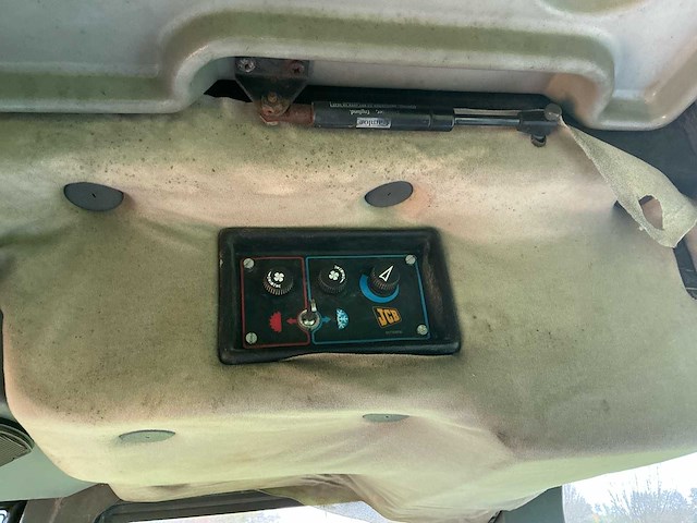 1993 jcb fastrac 145 turbo vierwielaangedreven tractor - afbeelding 13 van  30