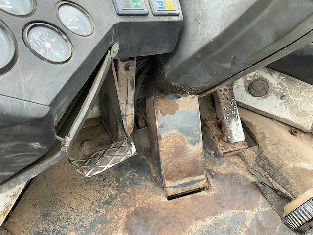 1993 liebherr l512 shovel - afbeelding 27 van  58