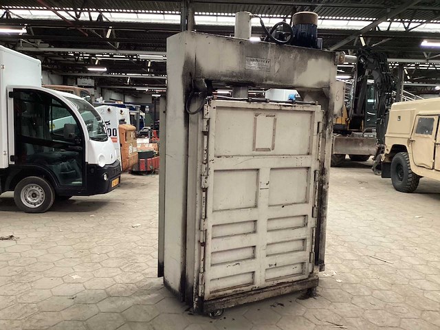 1993 macpresse minimac 10 ton afvalpers - afbeelding 3 van  8